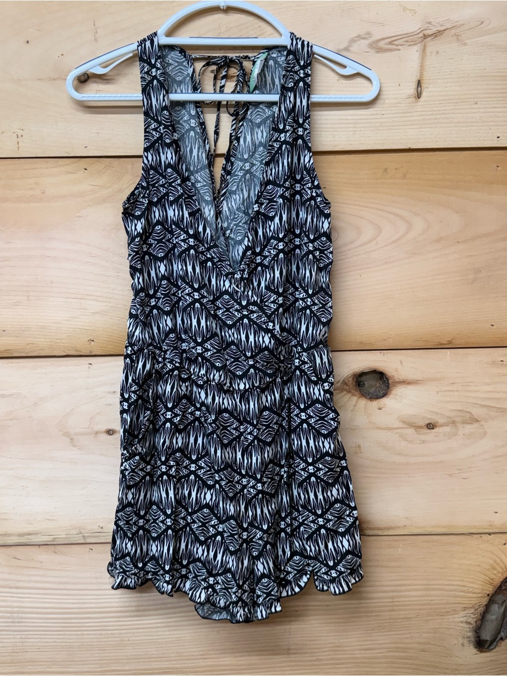 Decree Black & White Patterned Sleeveless Romper